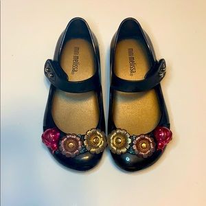 Mini Melissa Black Mary Janes shiny flowers 🌺